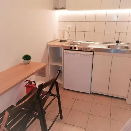 Dafni Apartahotel 3*