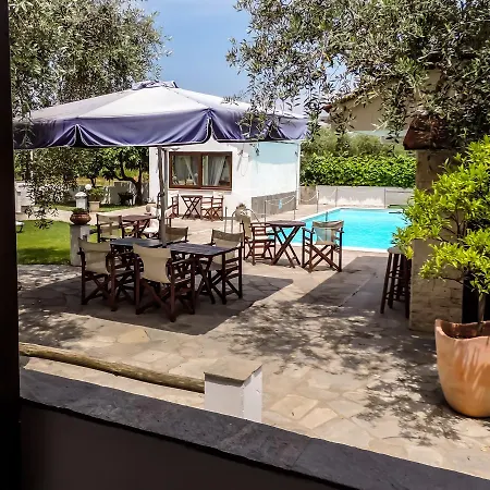 Dafni Апарт-отель