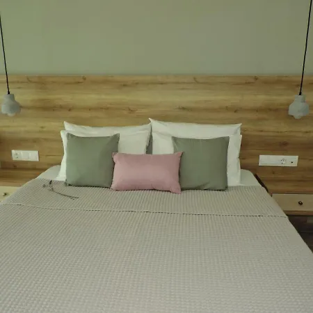 Dafni Apartahotel 3*